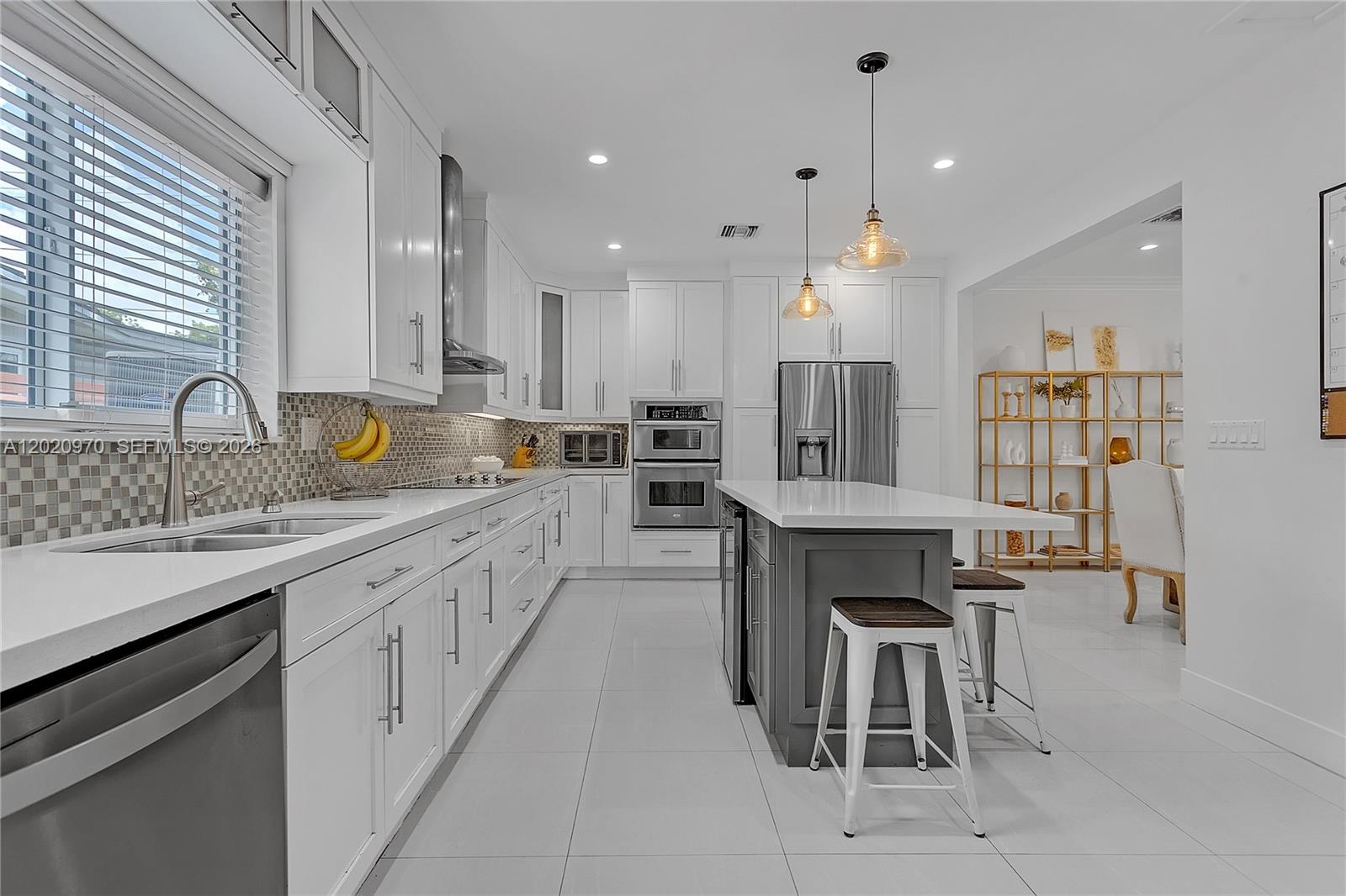 95 Shore Dr W, Miami FL 33133