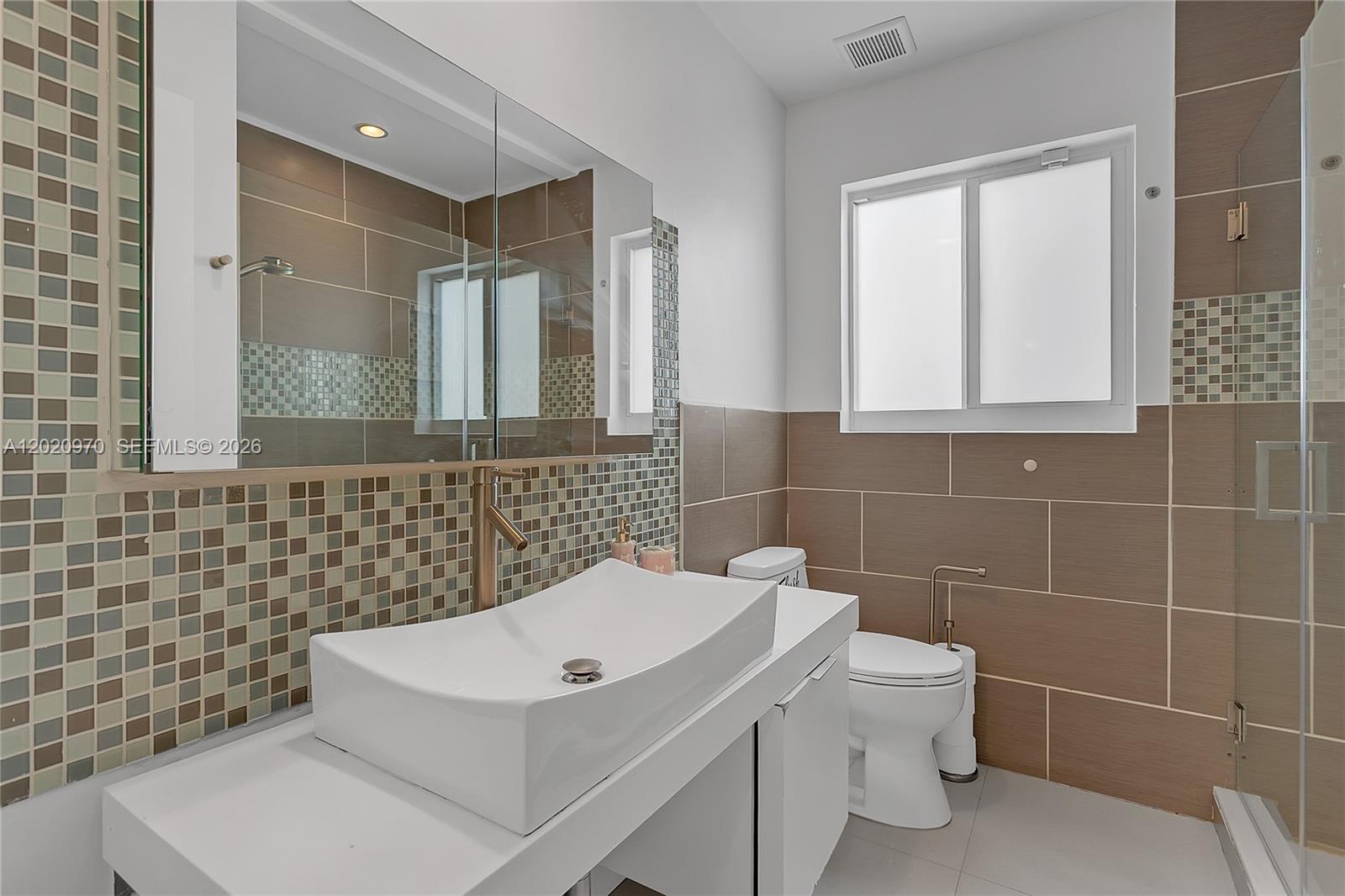 95 Shore Dr W, Miami FL 33133