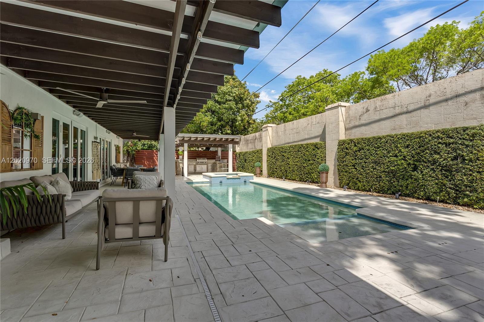 95 Shore Dr W, Miami FL 33133