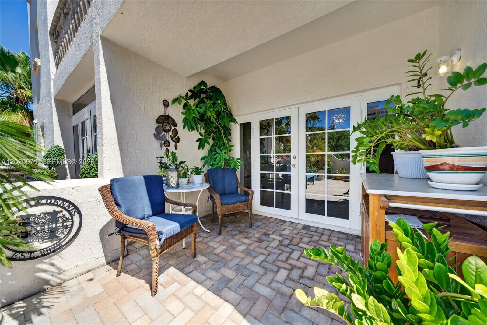 323 Navarre Ave #403, Coral Gables FL 33134