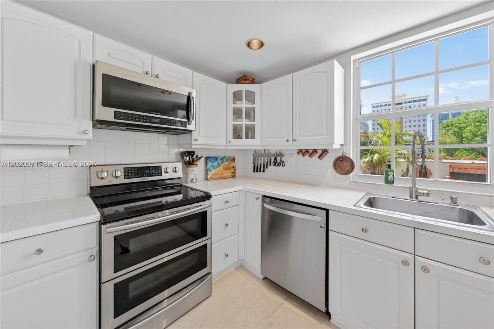 323 Navarre Ave #403, Coral Gables FL 33134