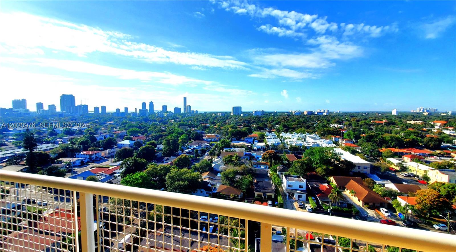 900 SW 8th St #1501, Miami FL 33130