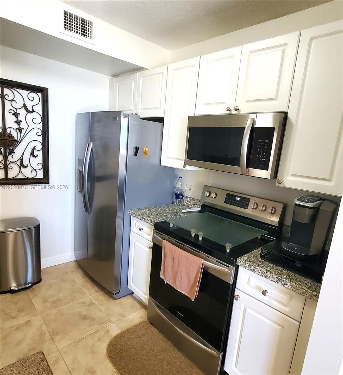 900 SW 8th St #1501, Miami FL 33130