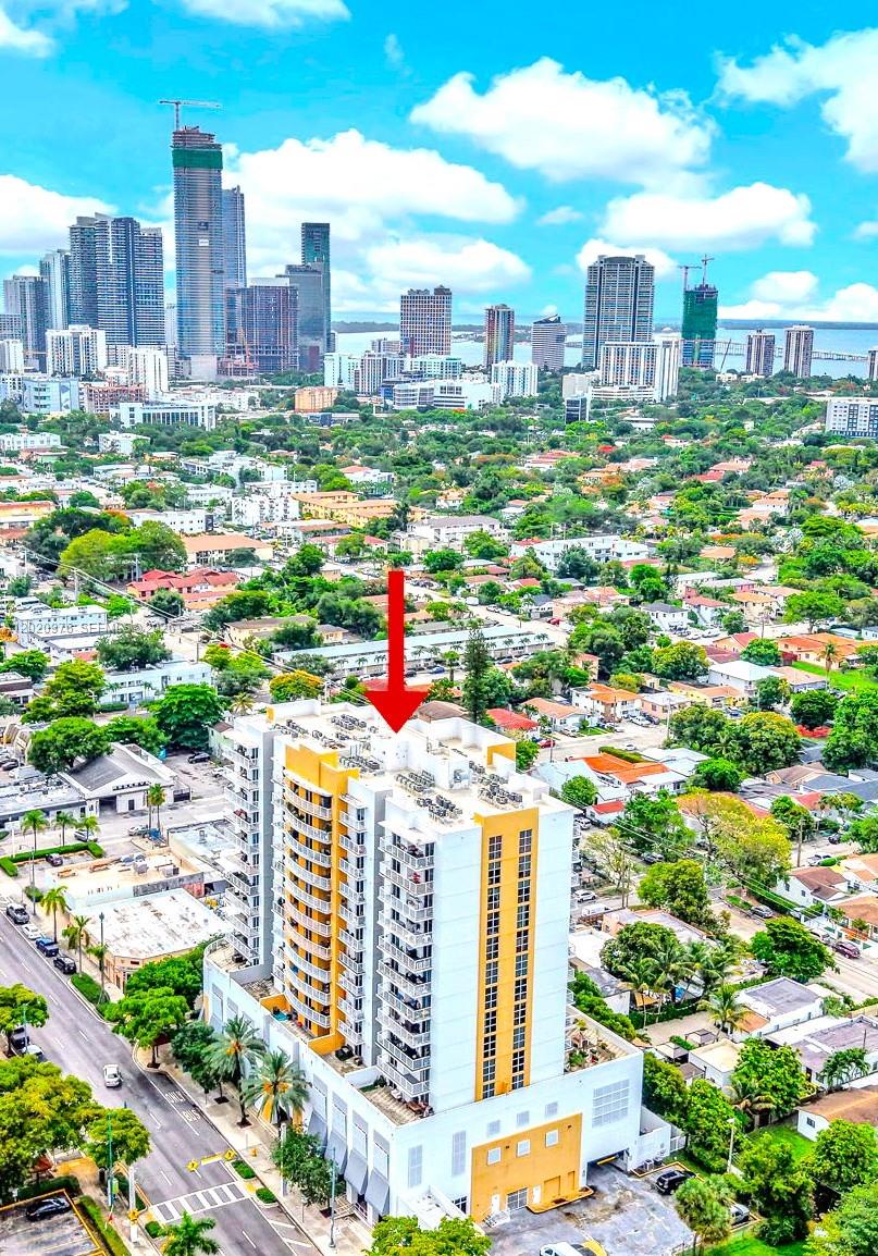 900 SW 8th St #1501, Miami FL 33130