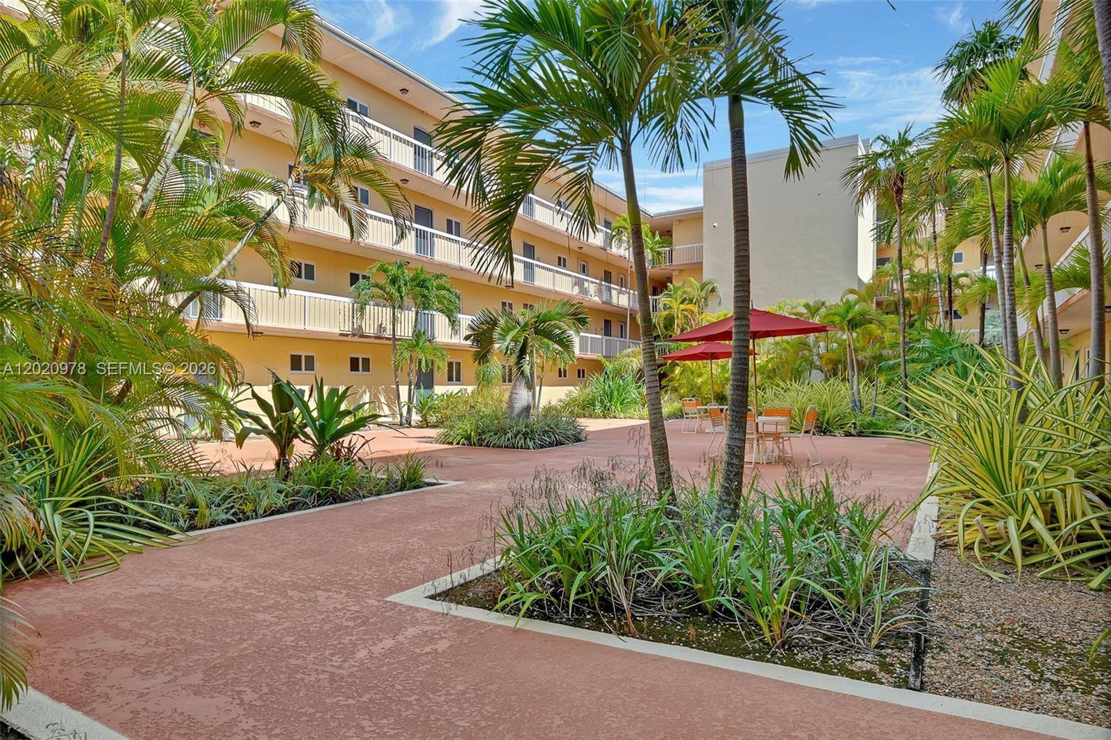 7701 Camino Real #A-416, Miami FL 33143