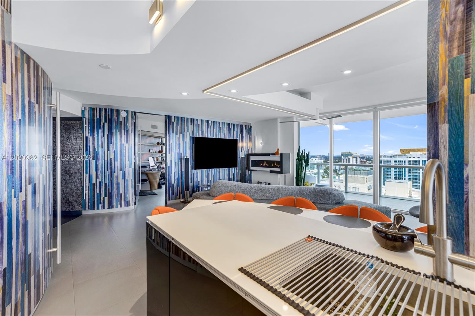 6365 Collins Ave #2301, Miami Beach FL 33141