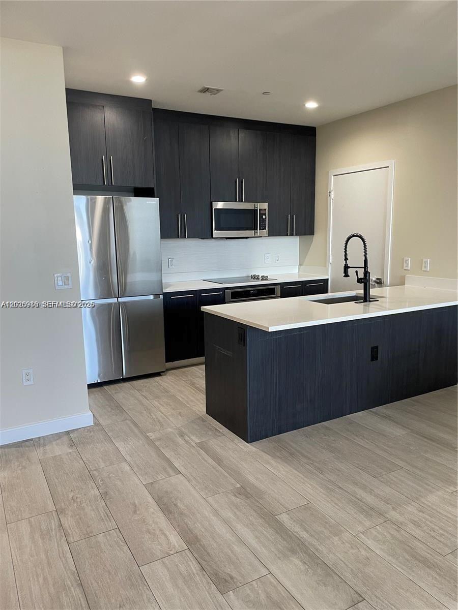 55 SW 9th St #4304, Miami FL 33130