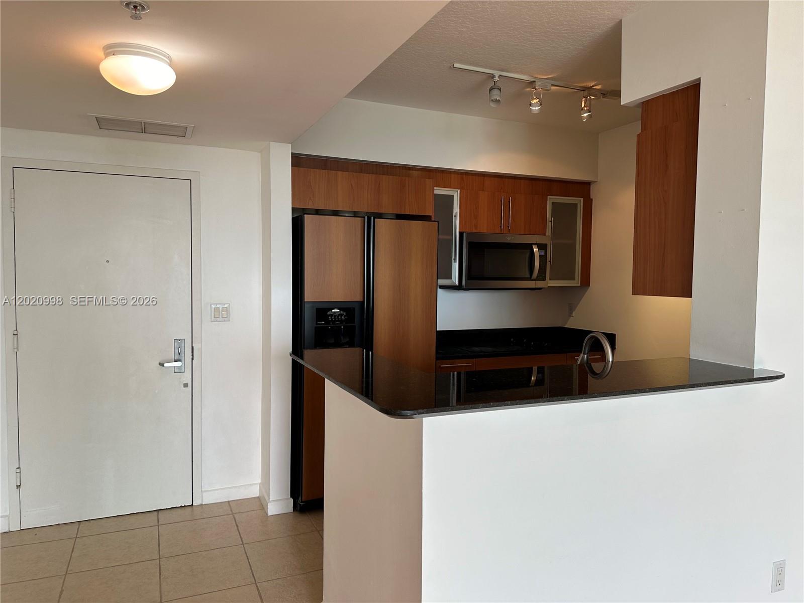 325 S BISCAYNE BL #1516, Miami FL 33131