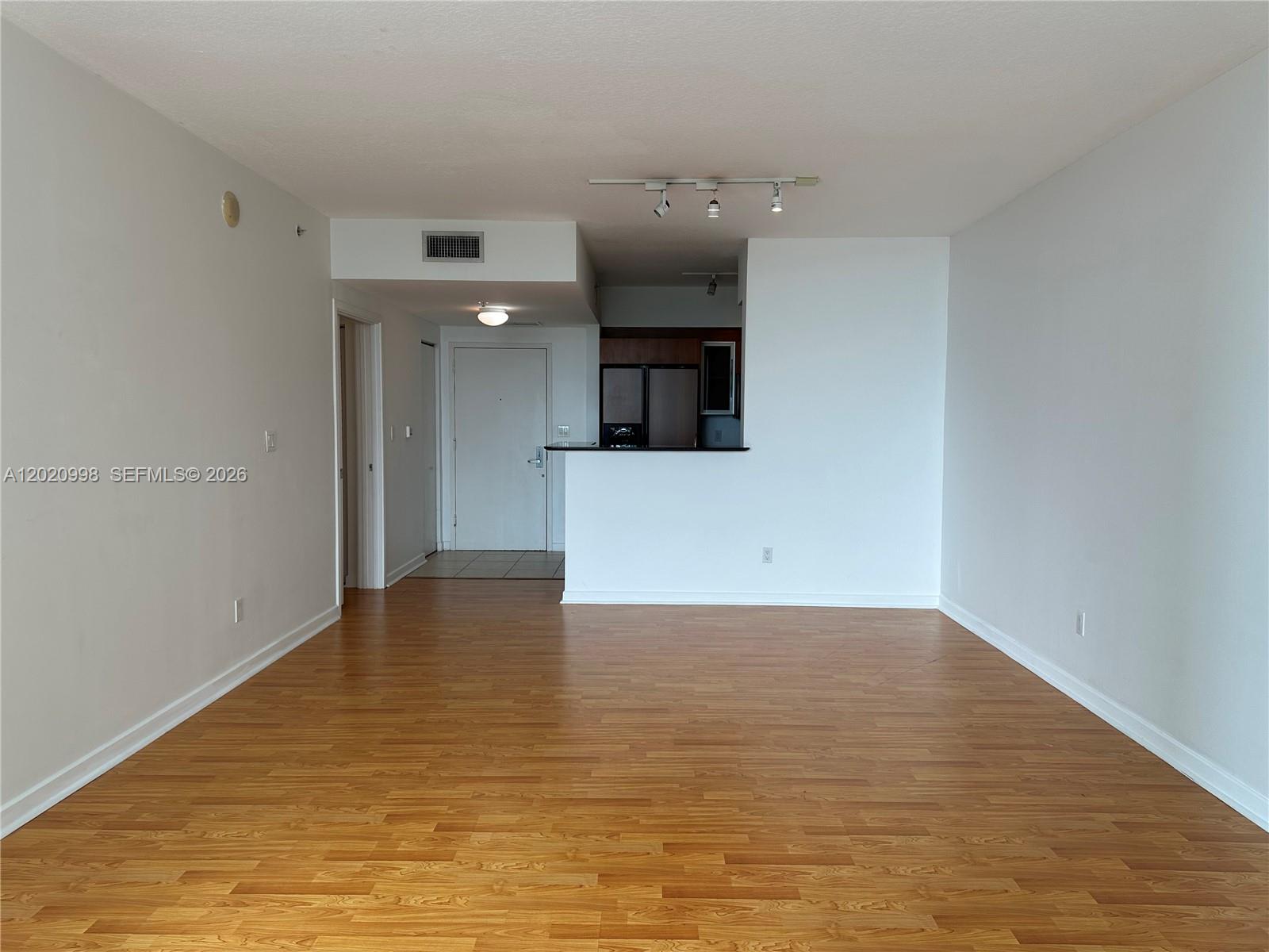 325 S BISCAYNE BL #1516, Miami FL 33131