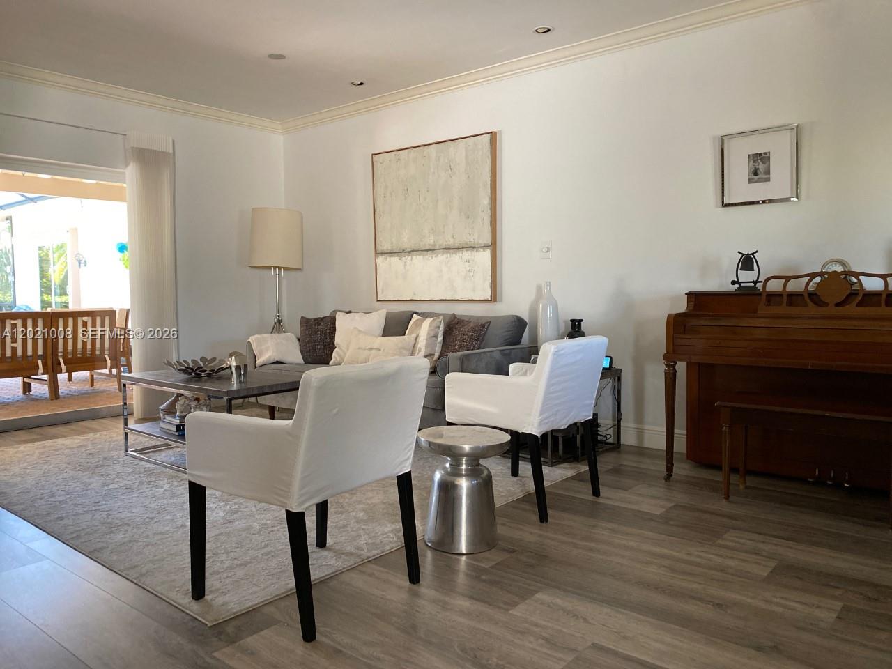 8100 SW 142nd Te, Palmetto Bay FL 33158
