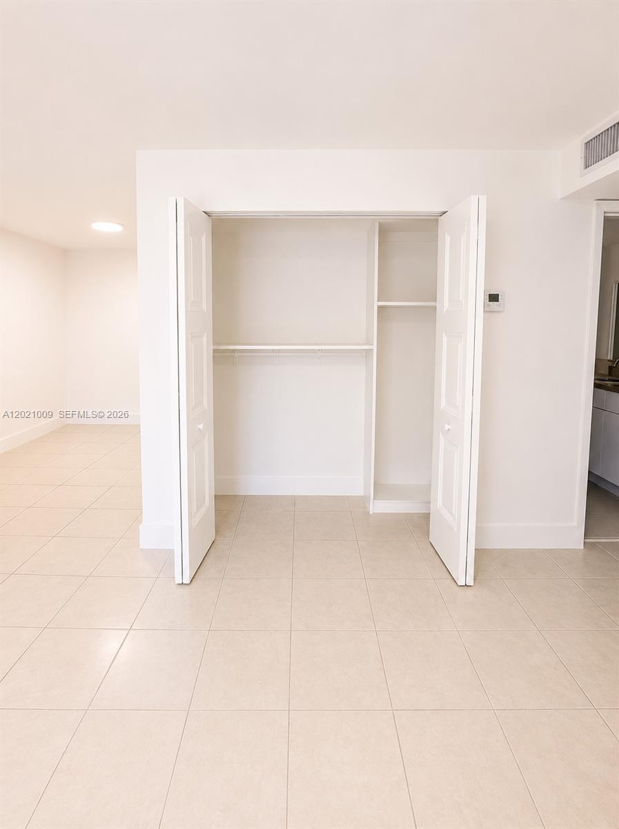 7160 Fairway Dr #J16, Miami Lakes FL 33014