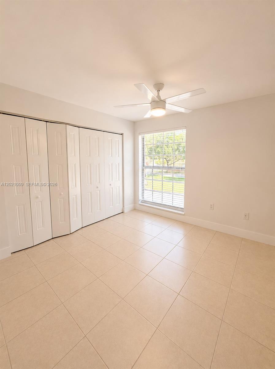 7160 Fairway Dr #J16, Miami Lakes FL 33014