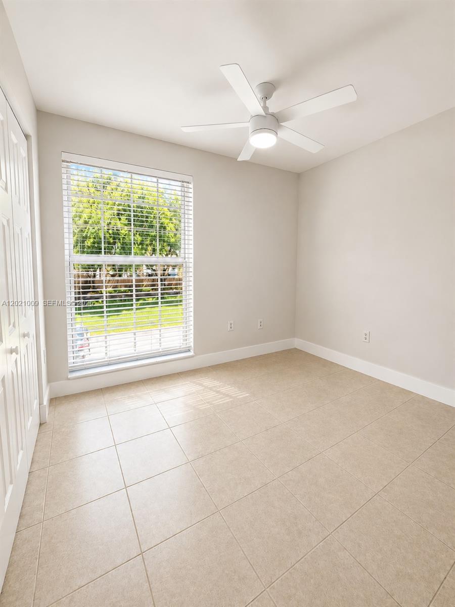 7160 Fairway Dr #J16, Miami Lakes FL 33014