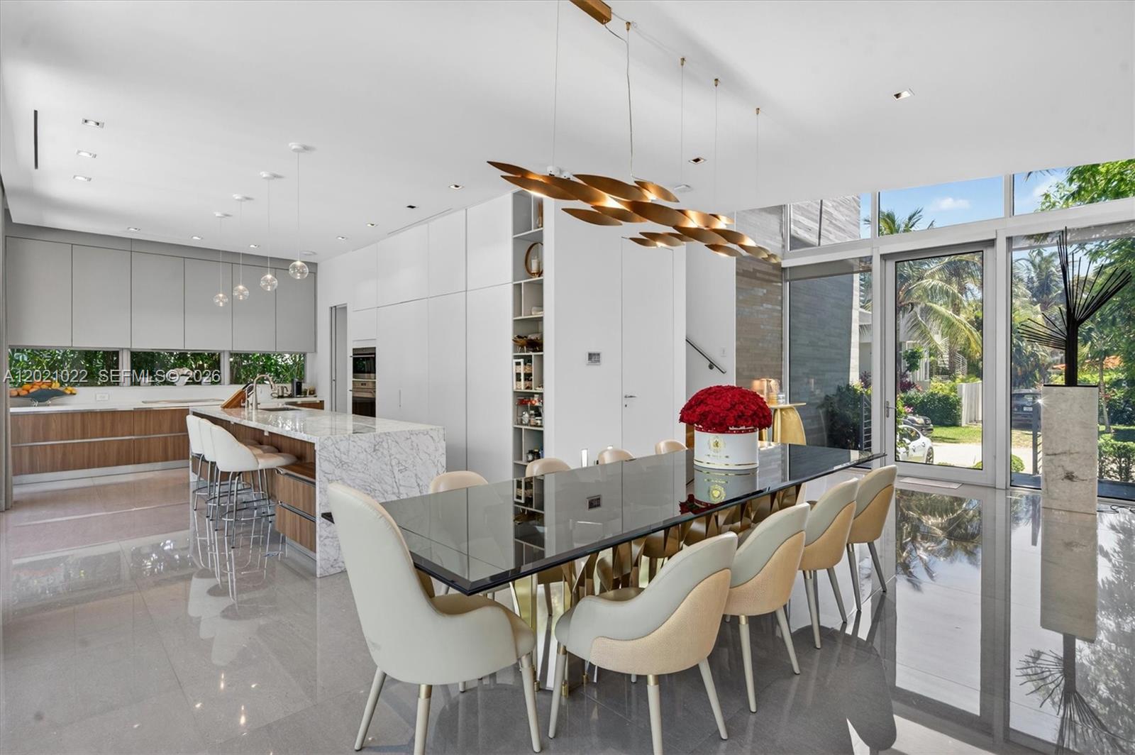 625 Curtiswood Dr, Key Biscayne FL 33149