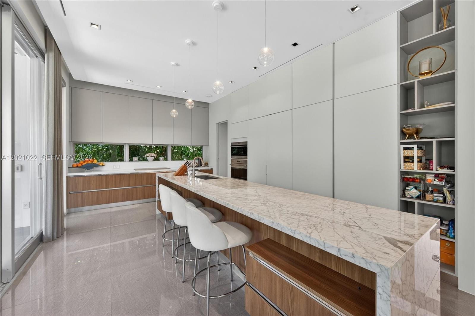 625 Curtiswood Dr, Key Biscayne FL 33149