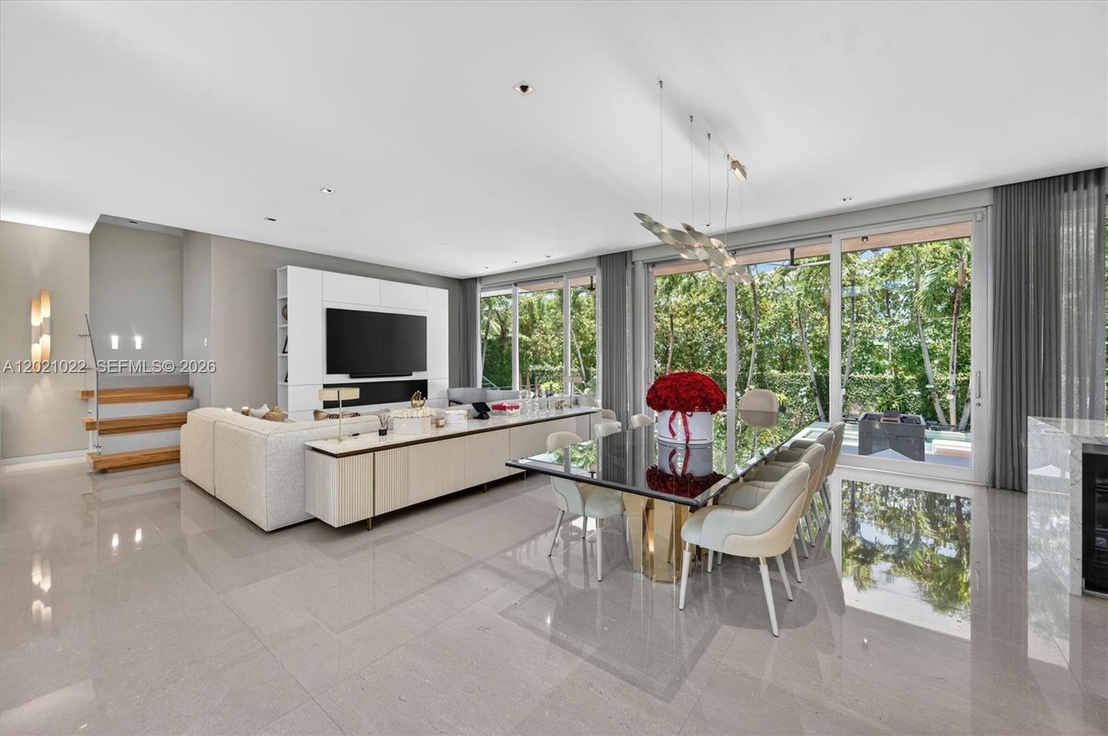625 Curtiswood Dr, Key Biscayne FL 33149