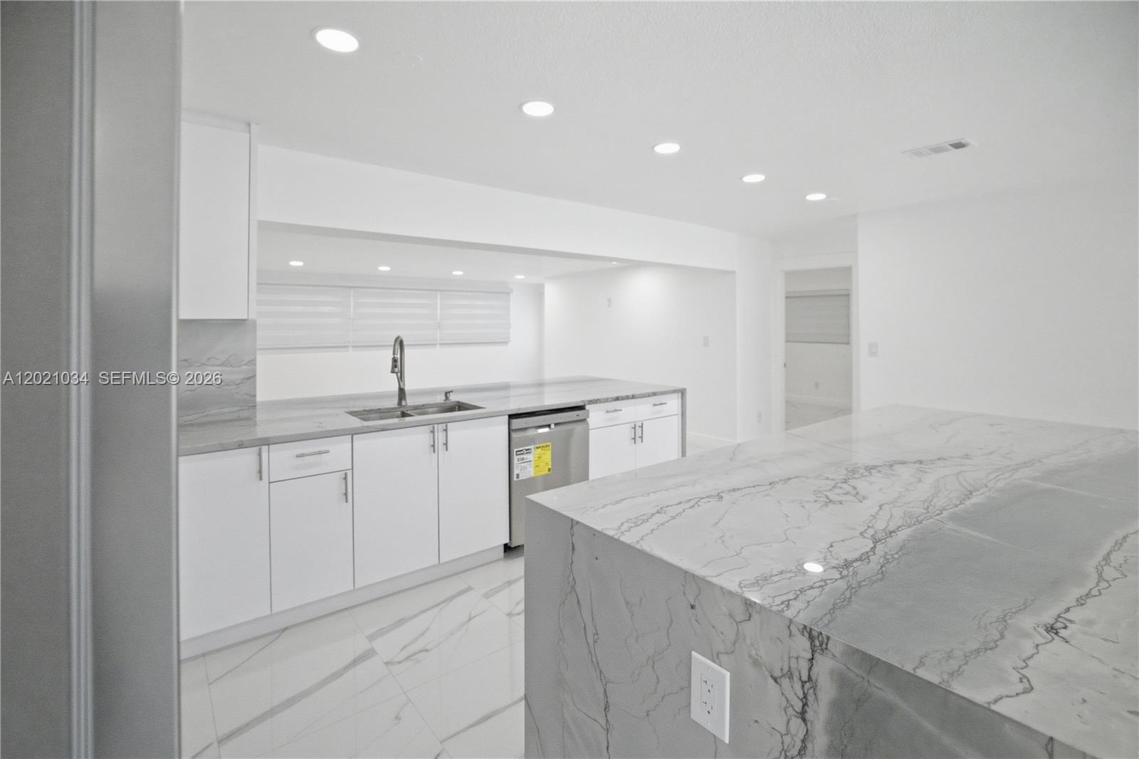 7051 SW 29th St, Miramar FL 33023