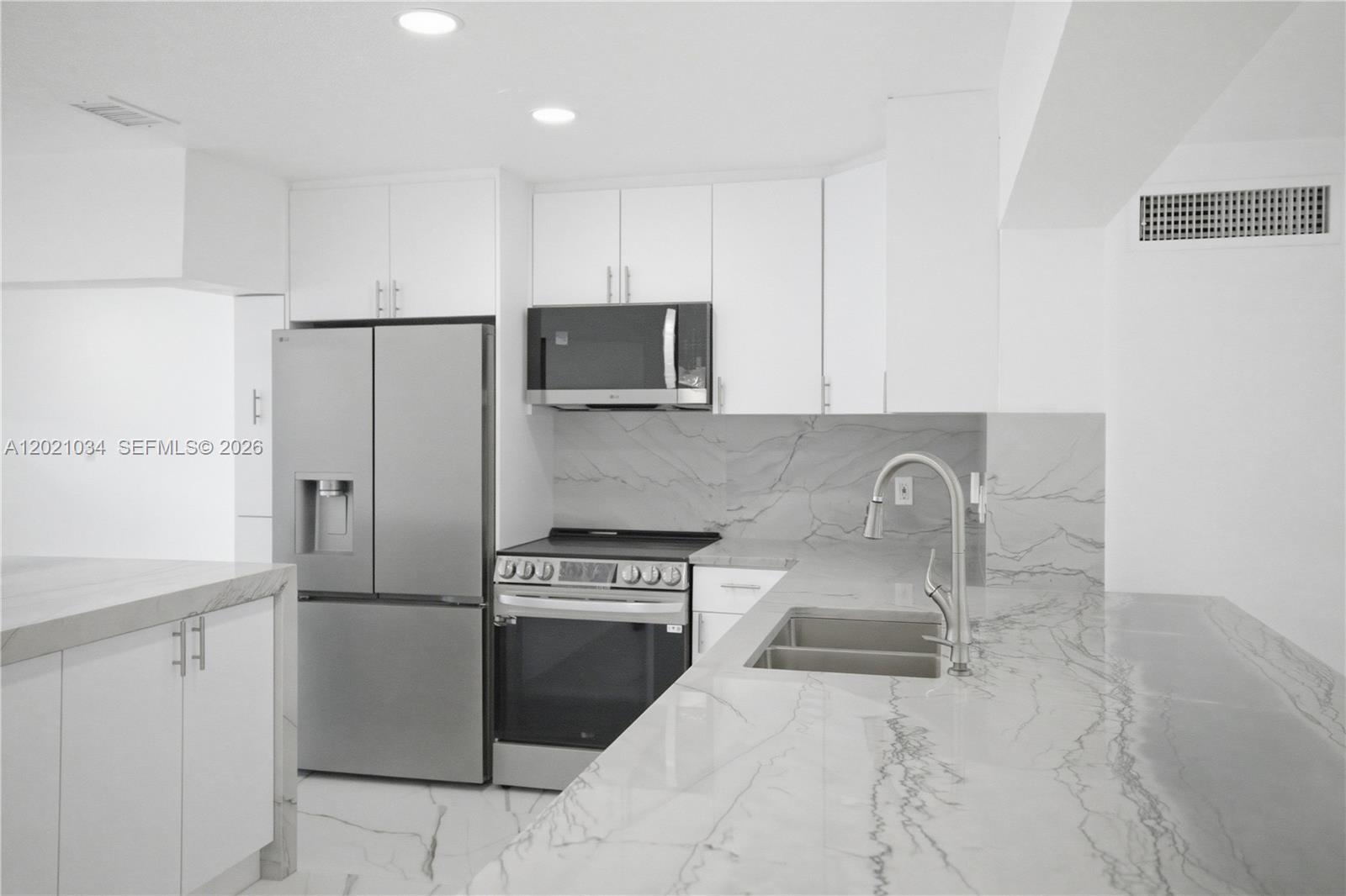7051 SW 29th St, Miramar FL 33023