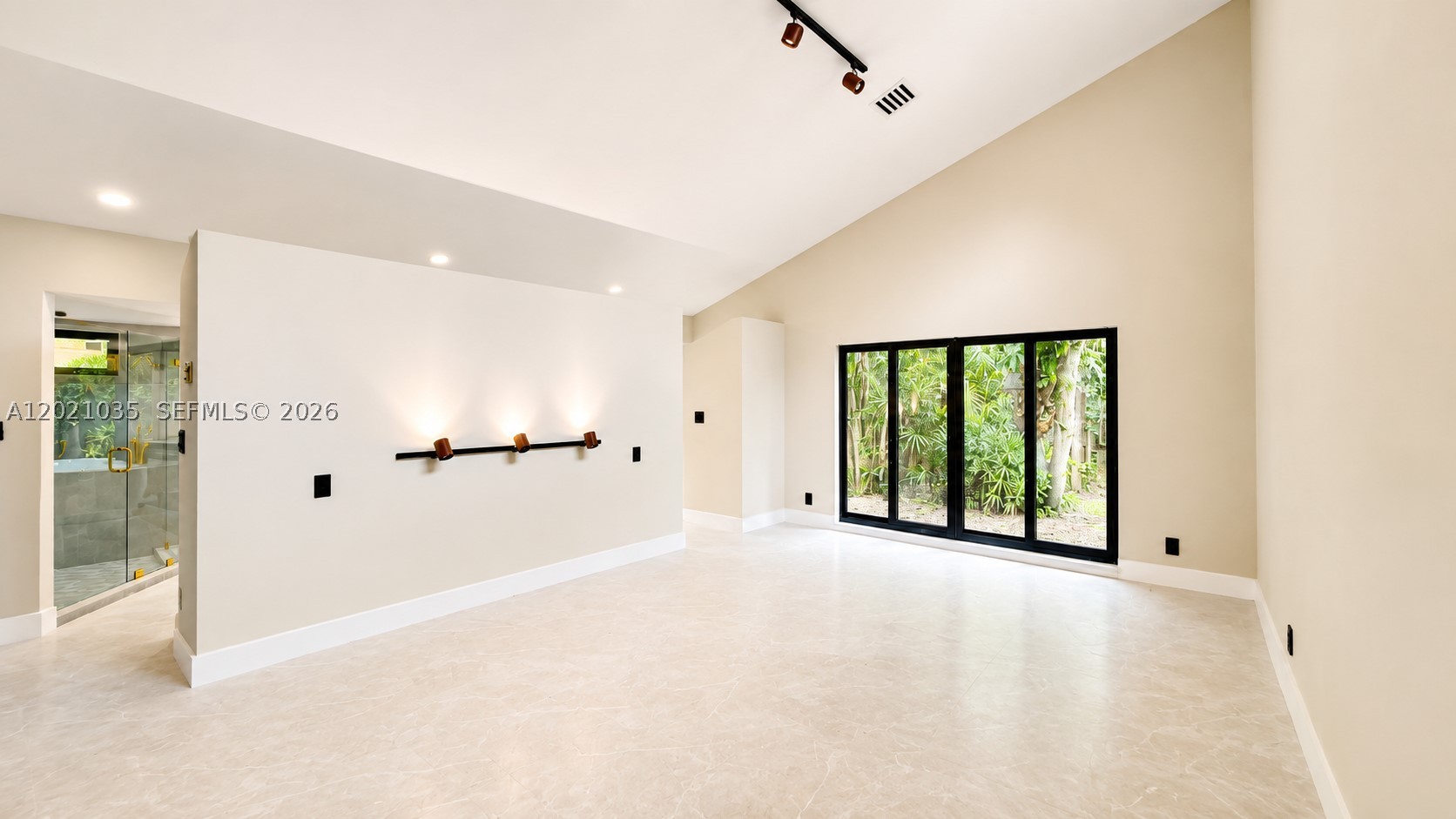 2765 NE 35th Dr, Fort Lauderdale FL 33308