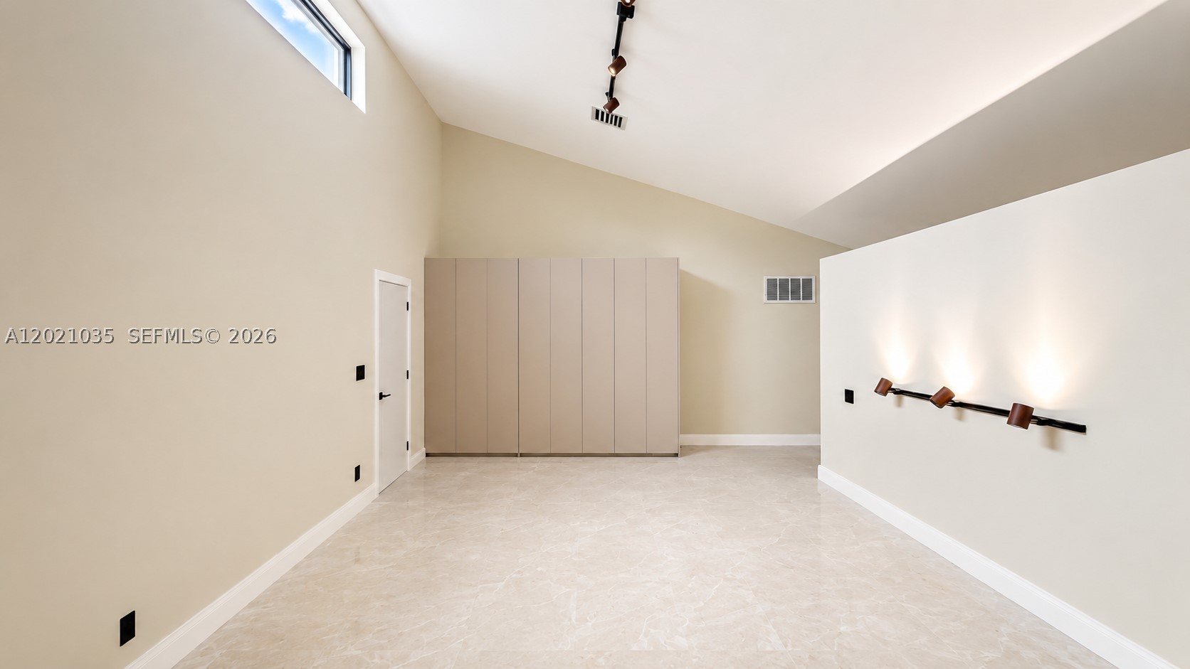 2765 NE 35th Dr, Fort Lauderdale FL 33308