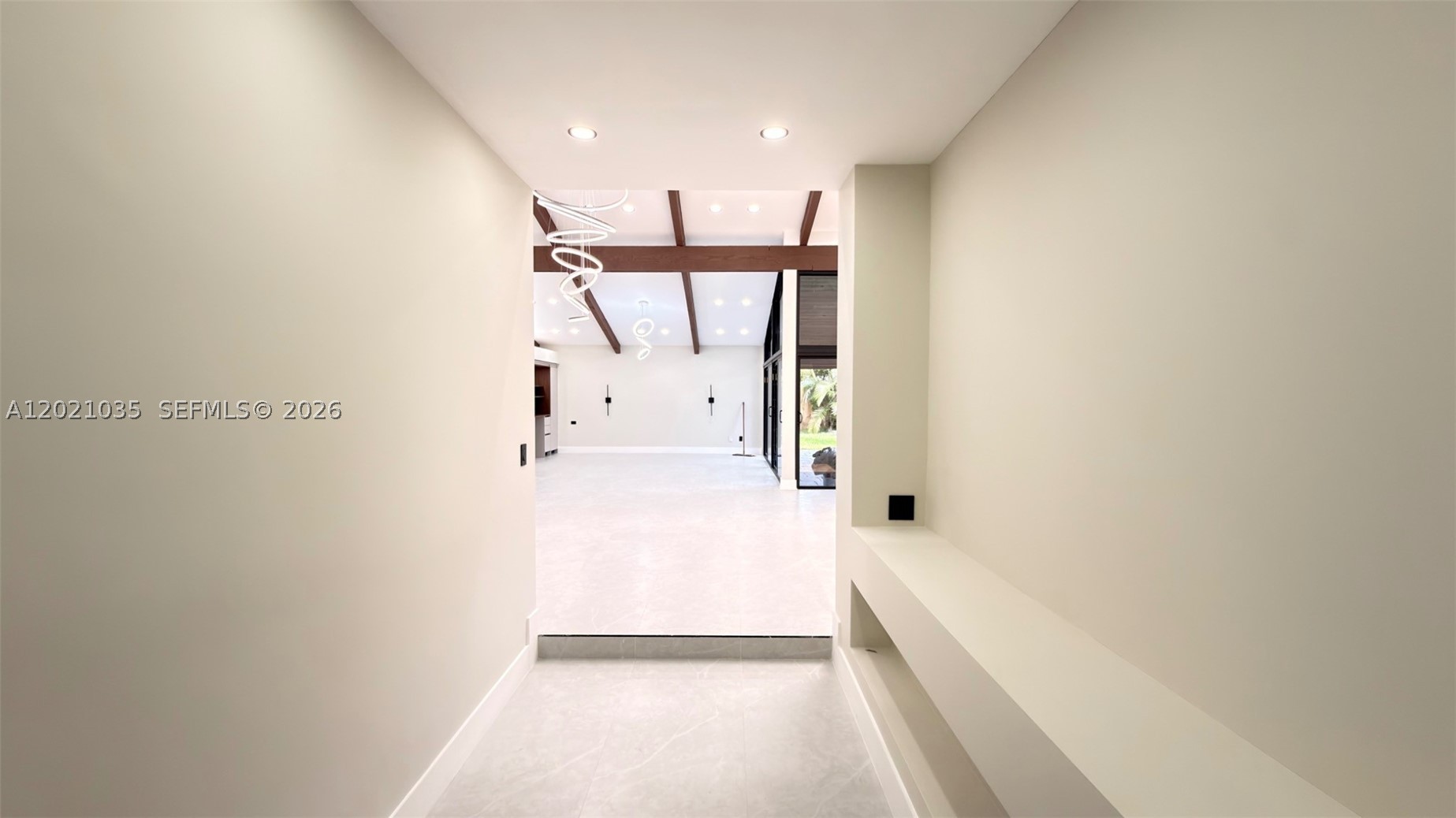 2765 NE 35th Dr, Fort Lauderdale FL 33308