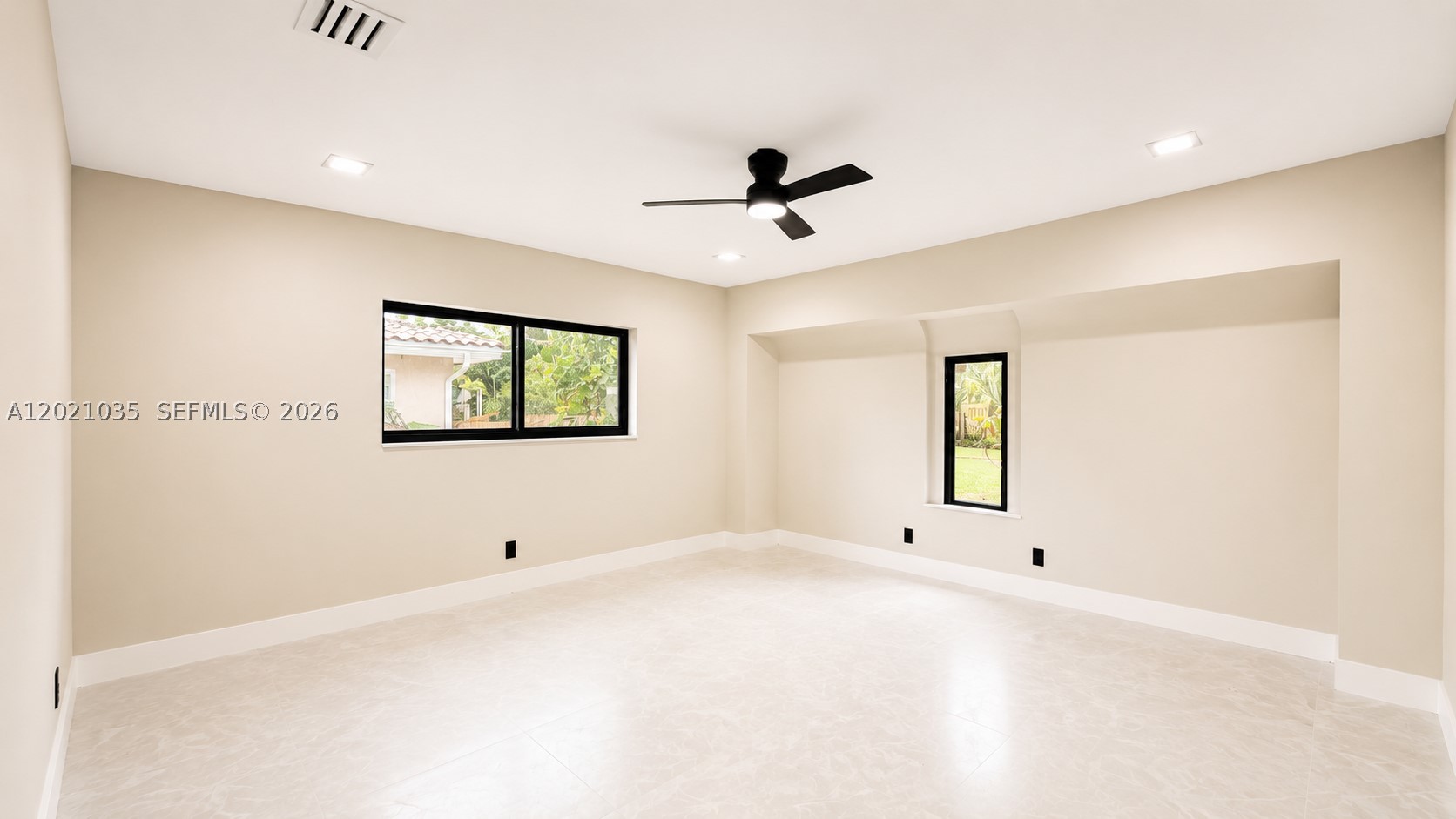 2765 NE 35th Dr, Fort Lauderdale FL 33308