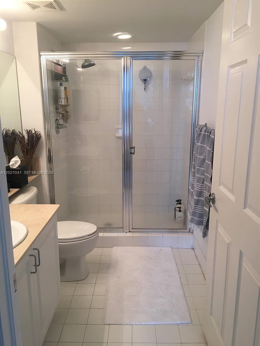1155 BRICKELL BAY DR #3102, Miami FL 33131