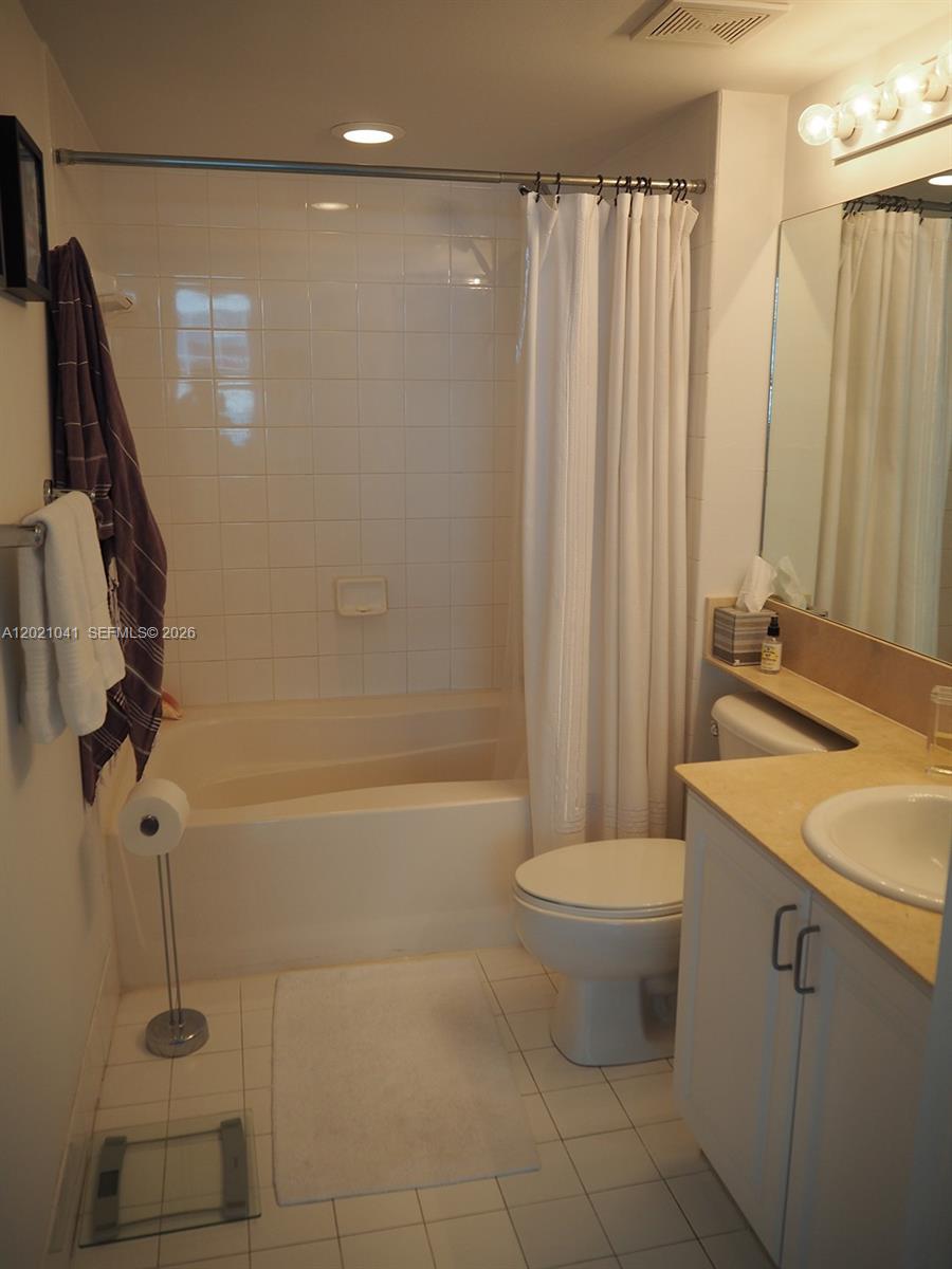 1155 BRICKELL BAY DR #3102, Miami FL 33131