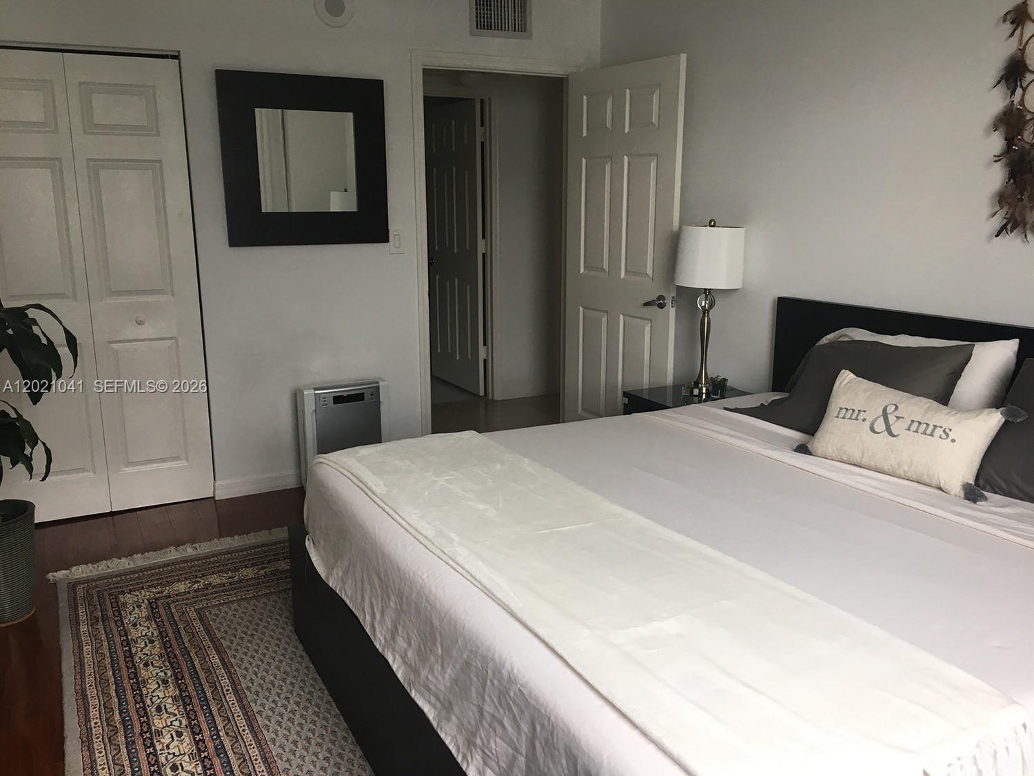 1155 BRICKELL BAY DR #3102, Miami FL 33131