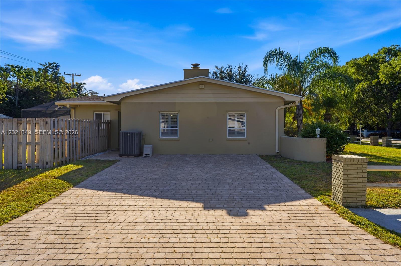 8495 SW 160th St, Palmetto Bay FL 33157