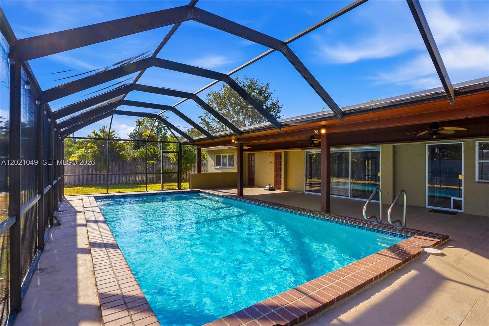 8495 SW 160th St, Palmetto Bay FL 33157