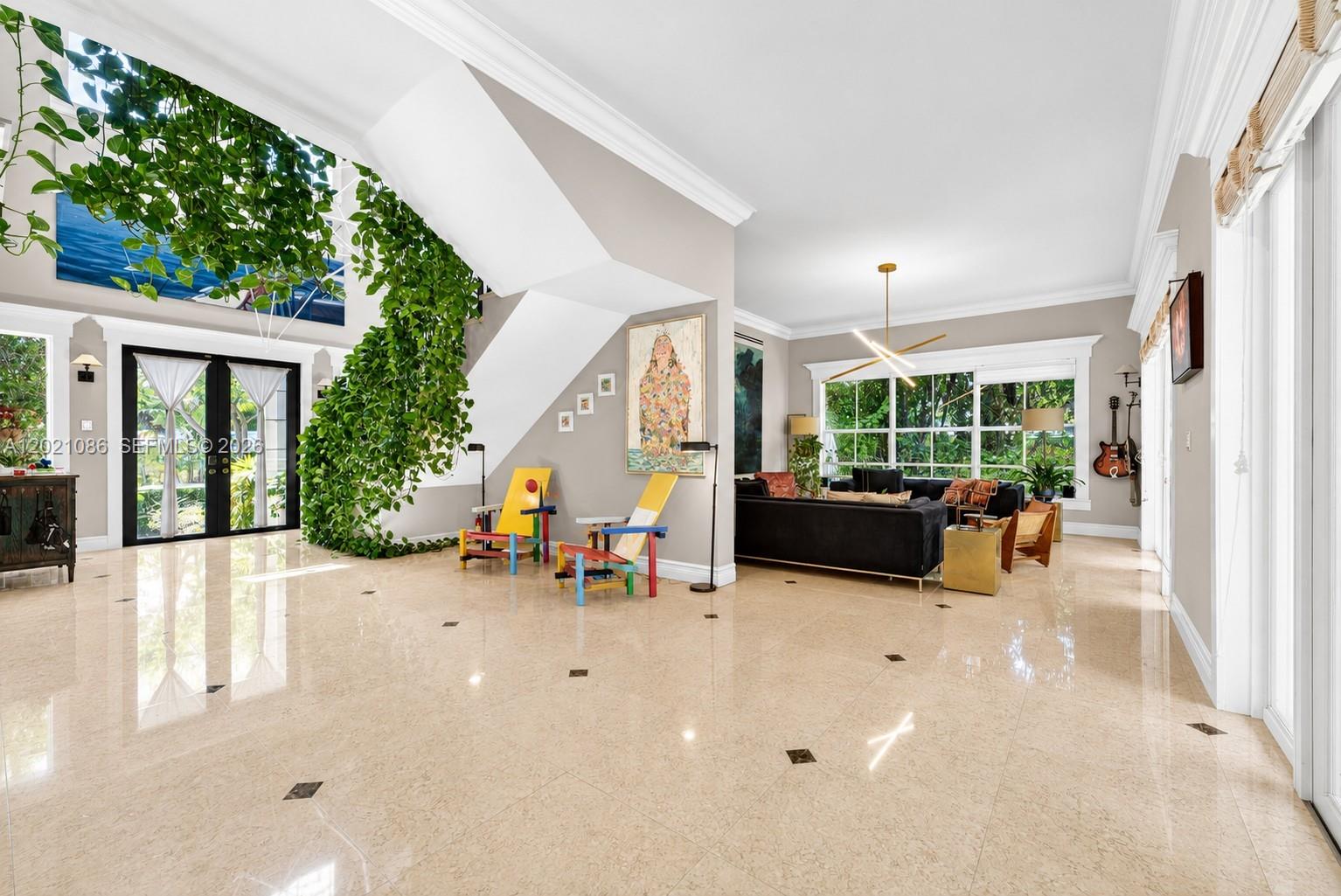 442 Ridgewood Rd, Key Biscayne FL 33149