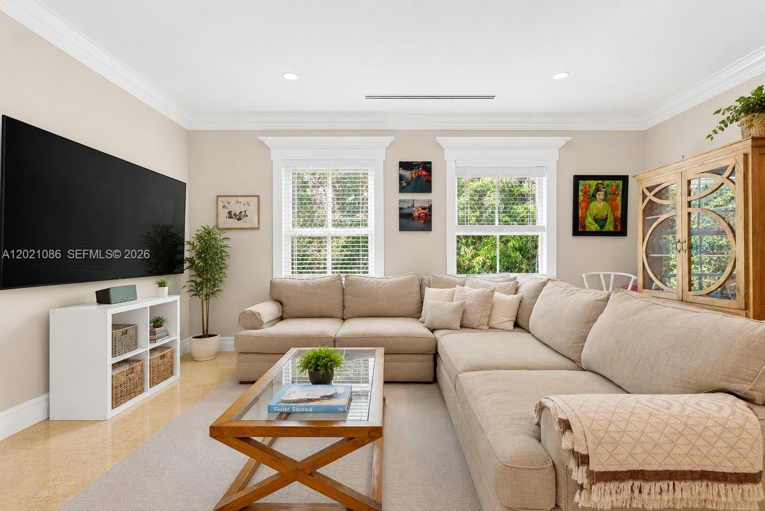 442 Ridgewood Rd, Key Biscayne FL 33149
