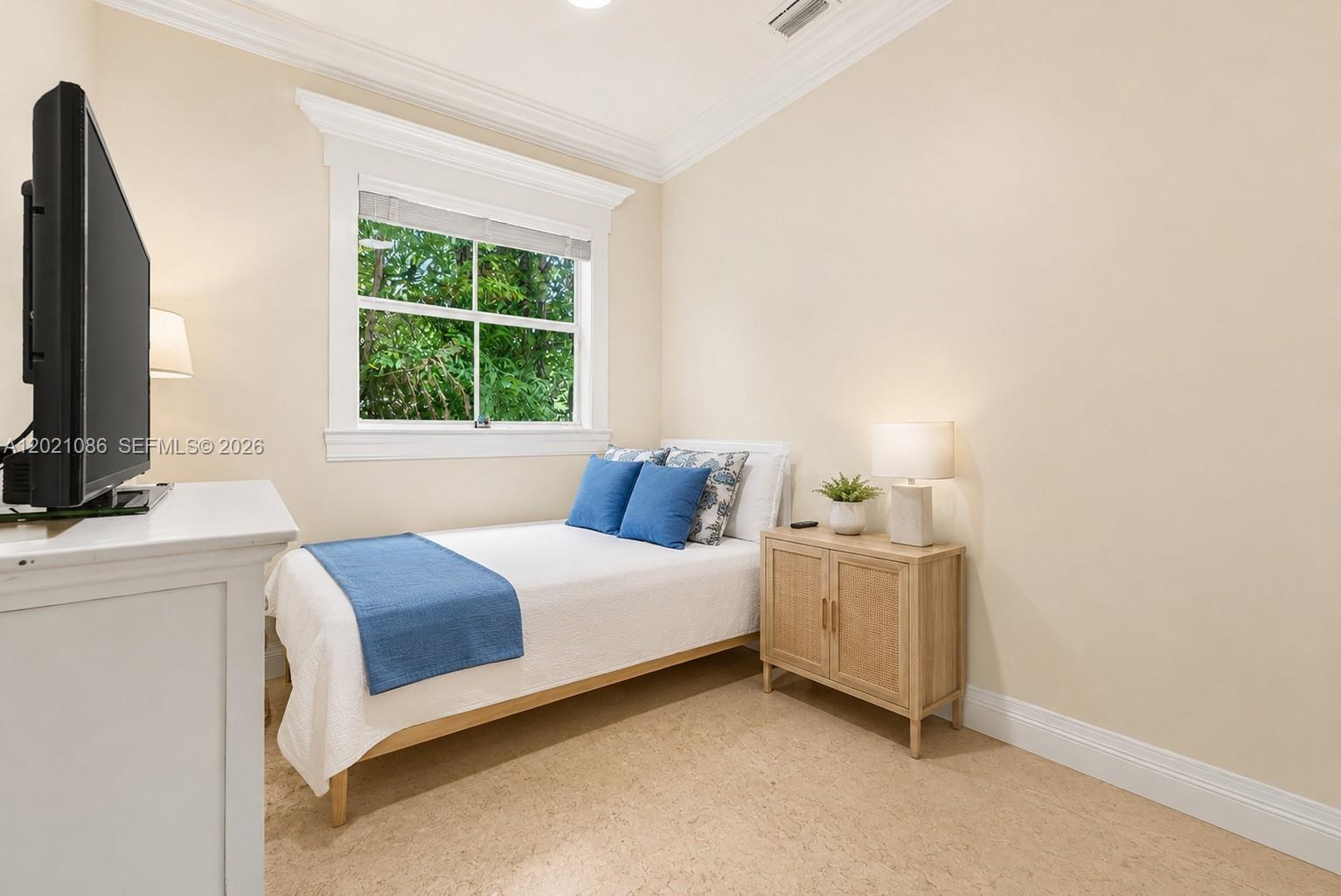 442 Ridgewood Rd, Key Biscayne FL 33149
