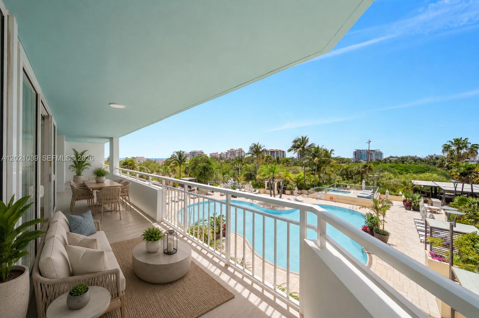 400 S Pointe Dr #409, Miami Beach FL 33139