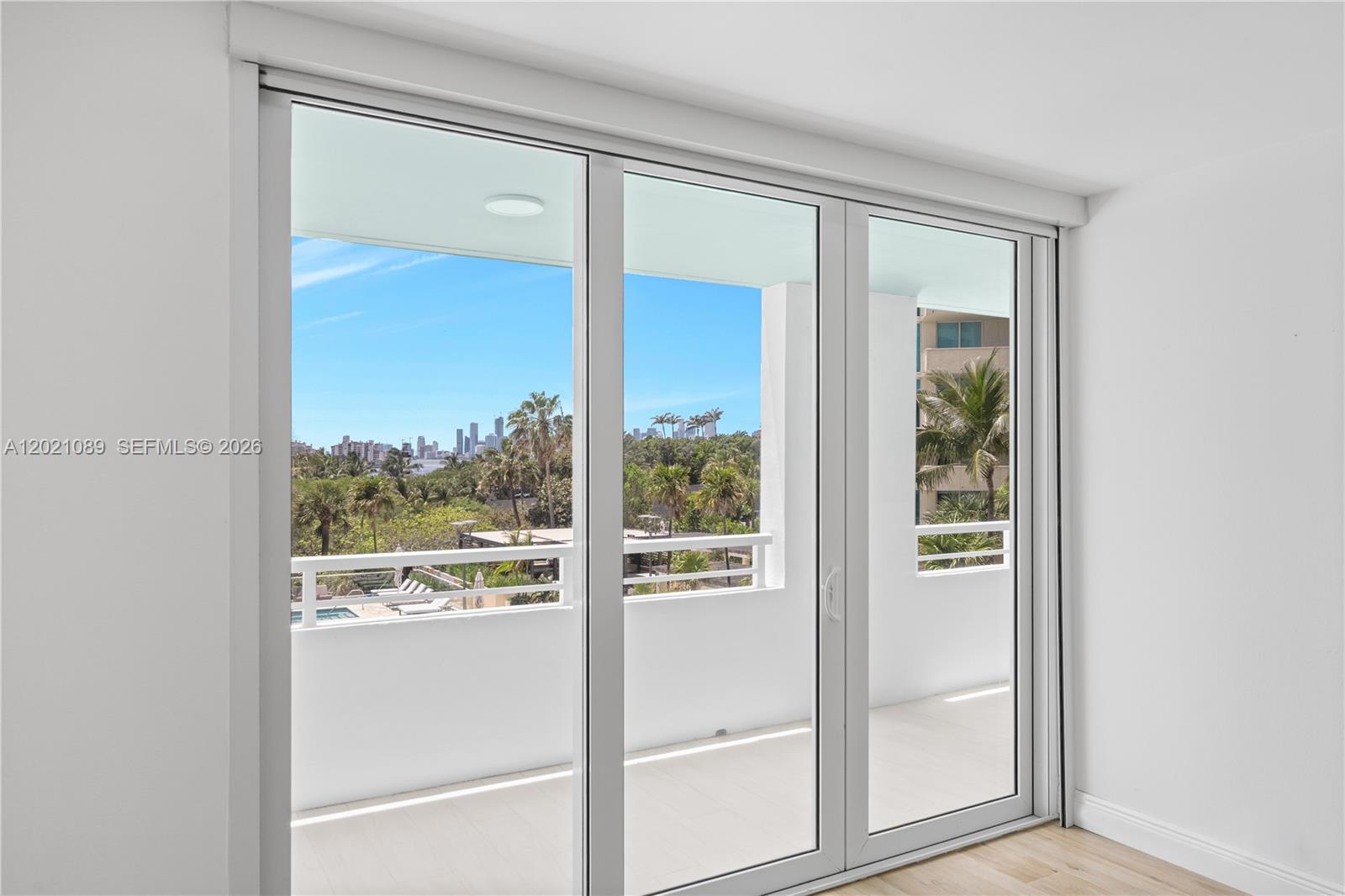400 S Pointe Dr #409, Miami Beach FL 33139