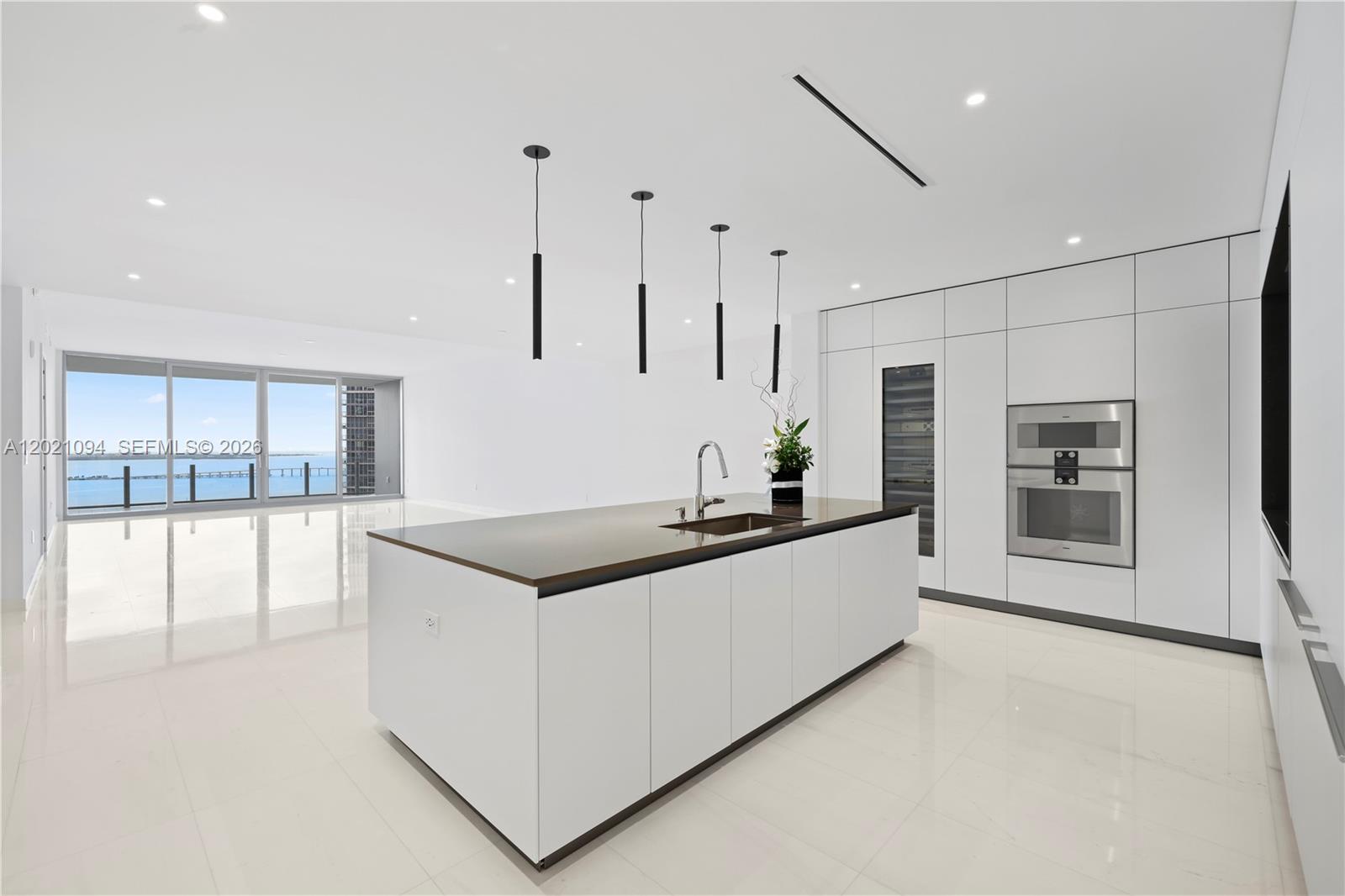 300 Biscayne Blvd Way #3404C, Miami FL 33131