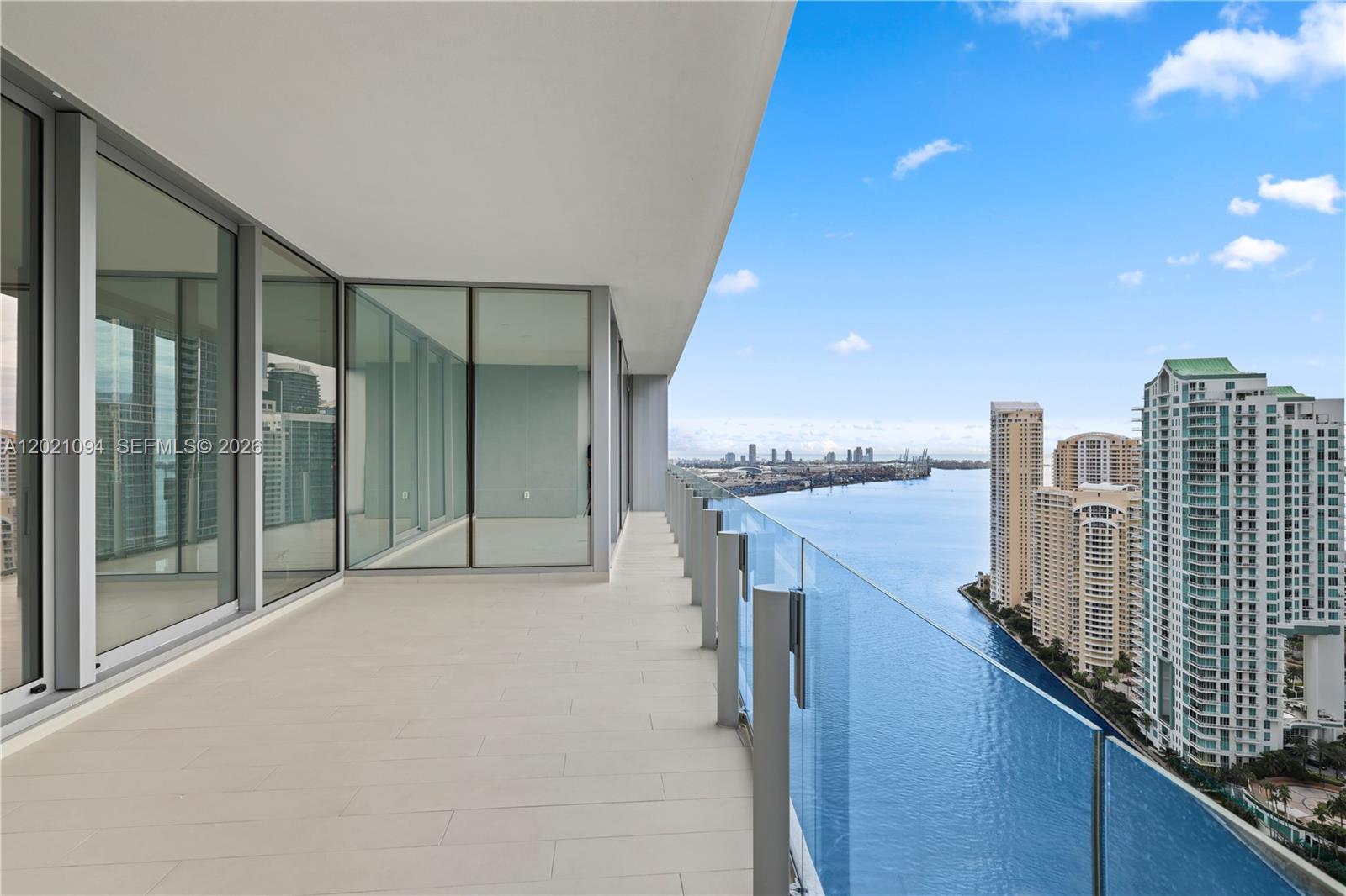 300 Biscayne Blvd Way #3404C, Miami FL 33131