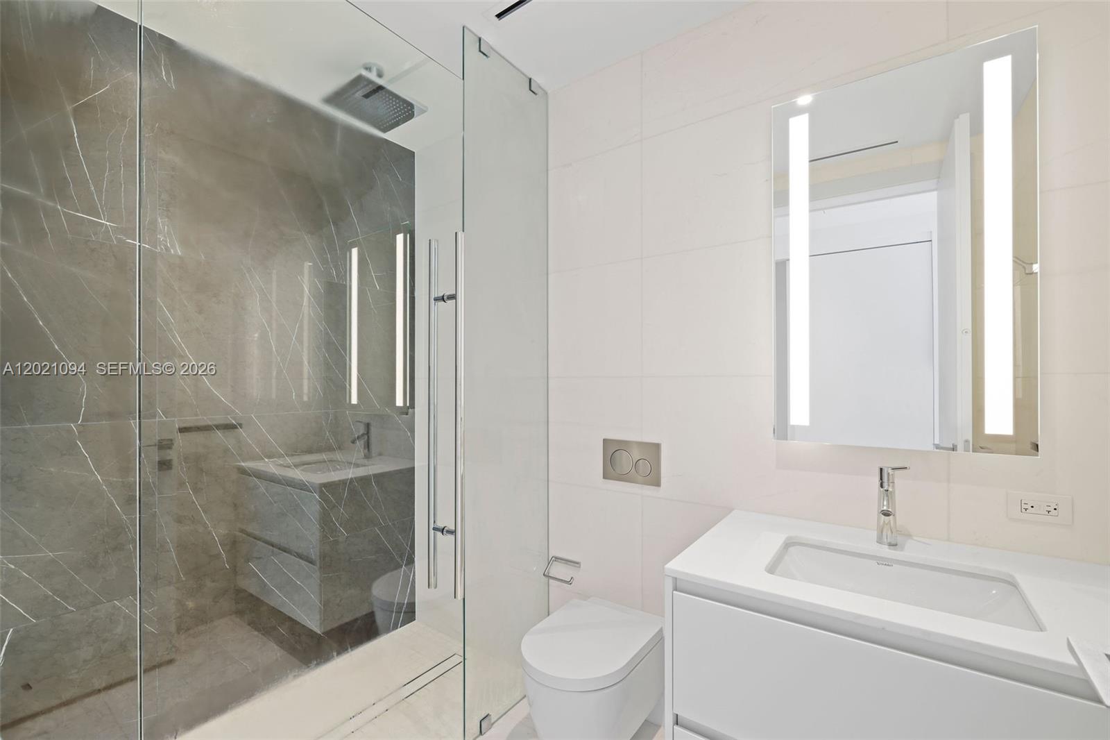 300 Biscayne Blvd Way #3404C, Miami FL 33131