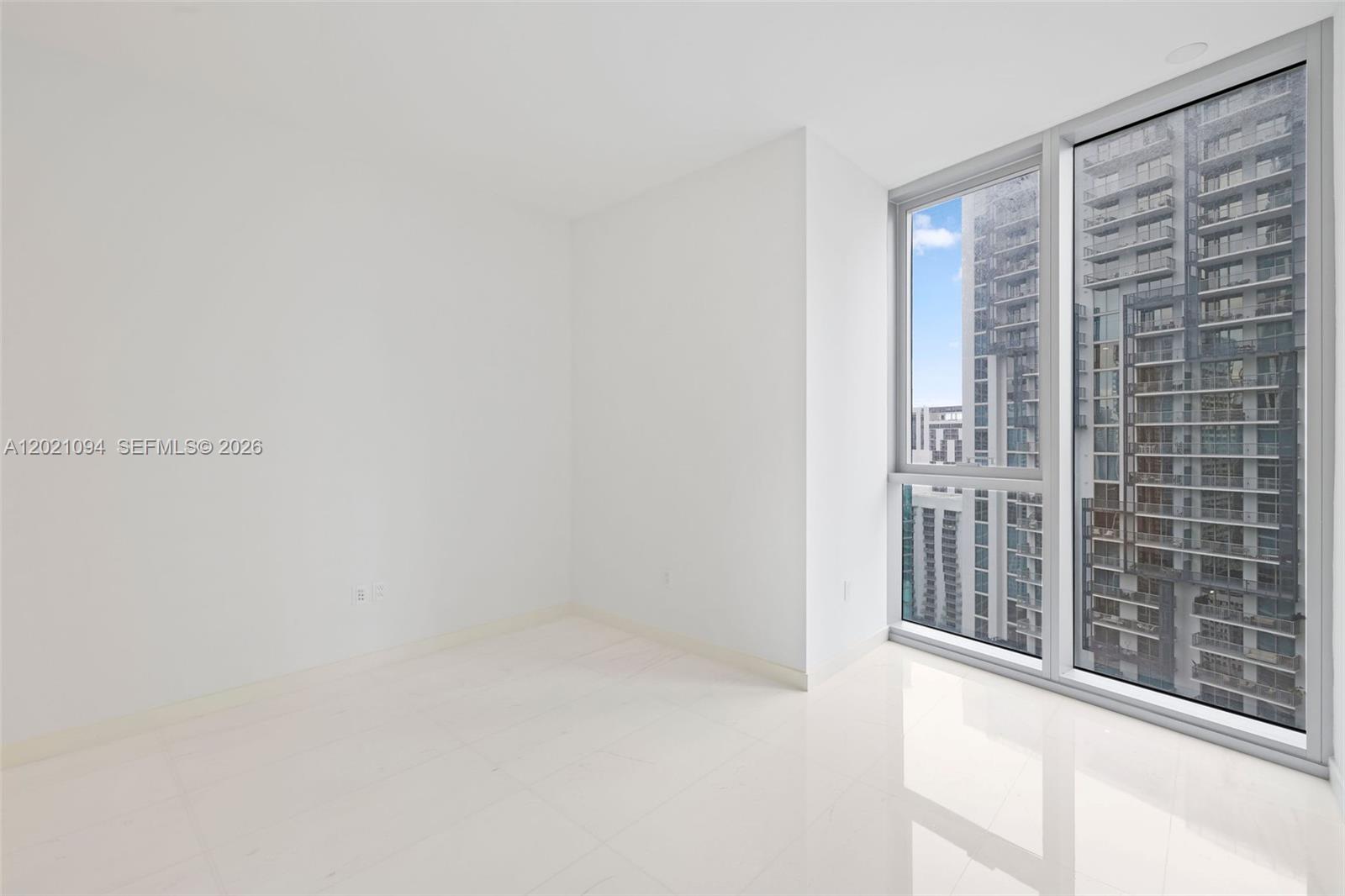 300 Biscayne Blvd Way #3404C, Miami FL 33131