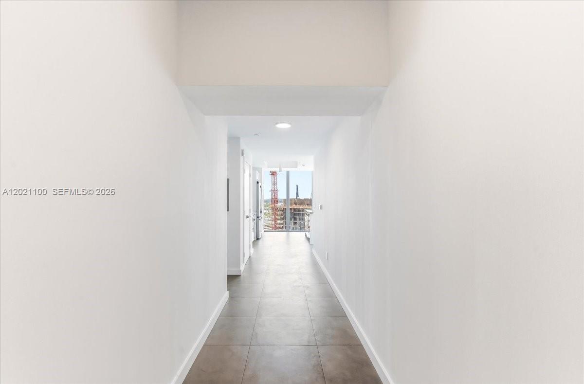 888 Biscayne Blvd #2212, Miami FL 33132