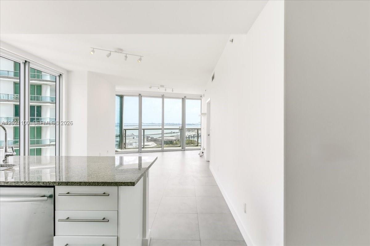 888 Biscayne Blvd #2212, Miami FL 33132