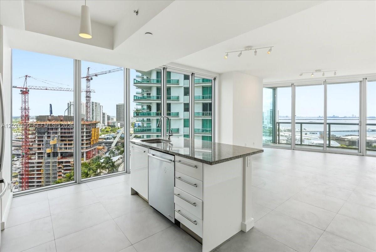 888 Biscayne Blvd #2212, Miami FL 33132