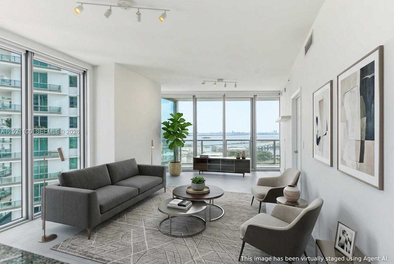 888 Biscayne Blvd #2212, Miami FL 33132