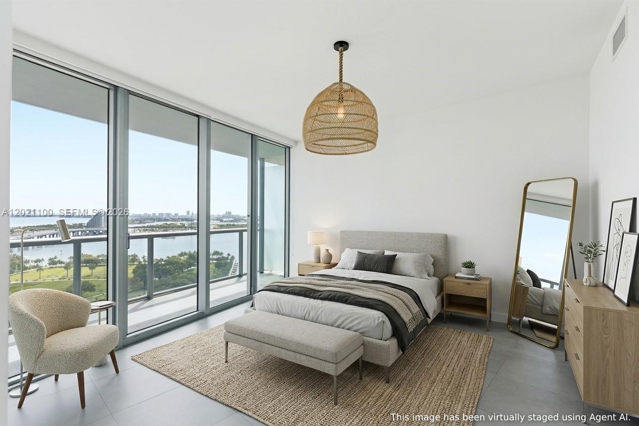 888 Biscayne Blvd #2212, Miami FL 33132