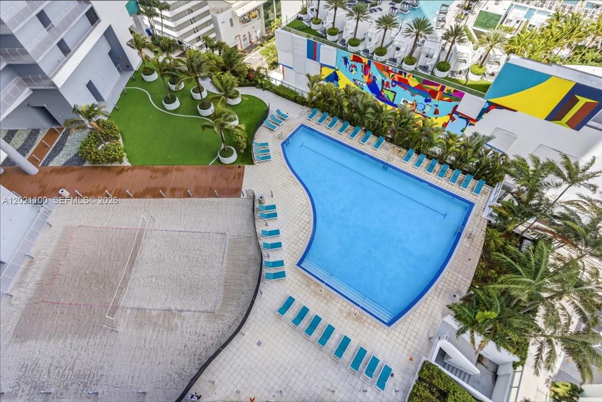 888 Biscayne Blvd #2212, Miami FL 33132