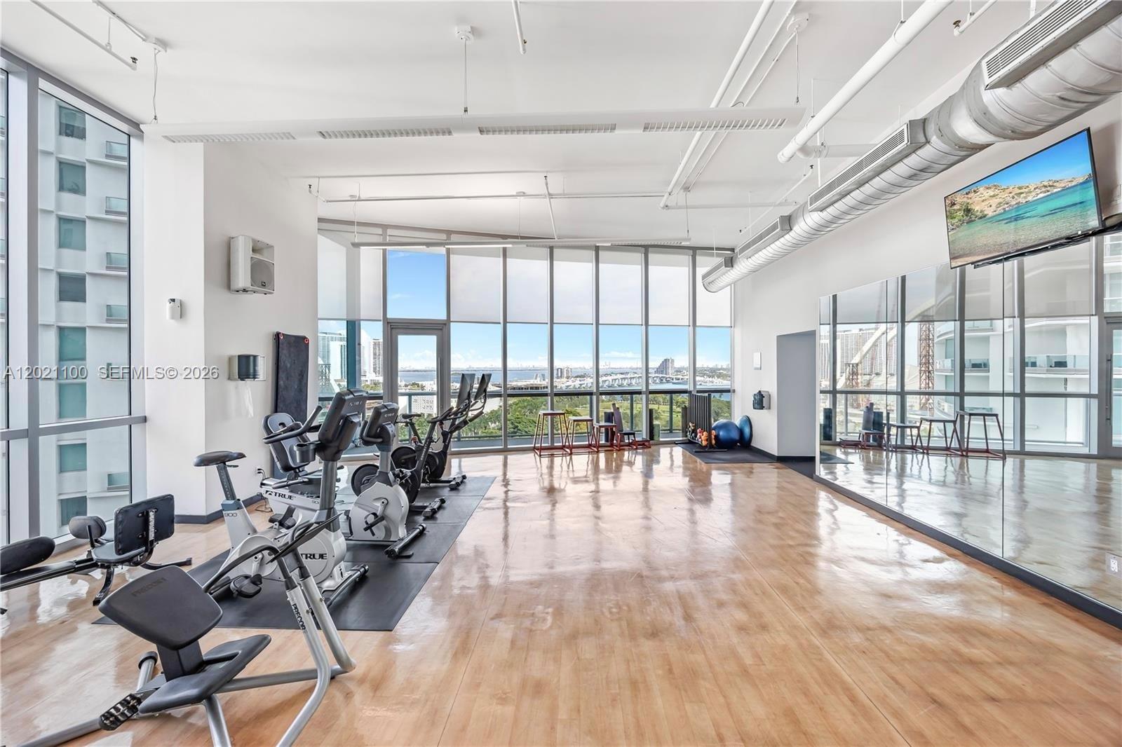 888 Biscayne Blvd #2212, Miami FL 33132