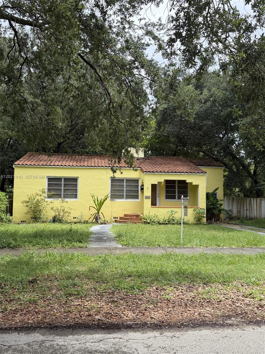 260 Hibiscus Dr, Miami Springs FL 33166