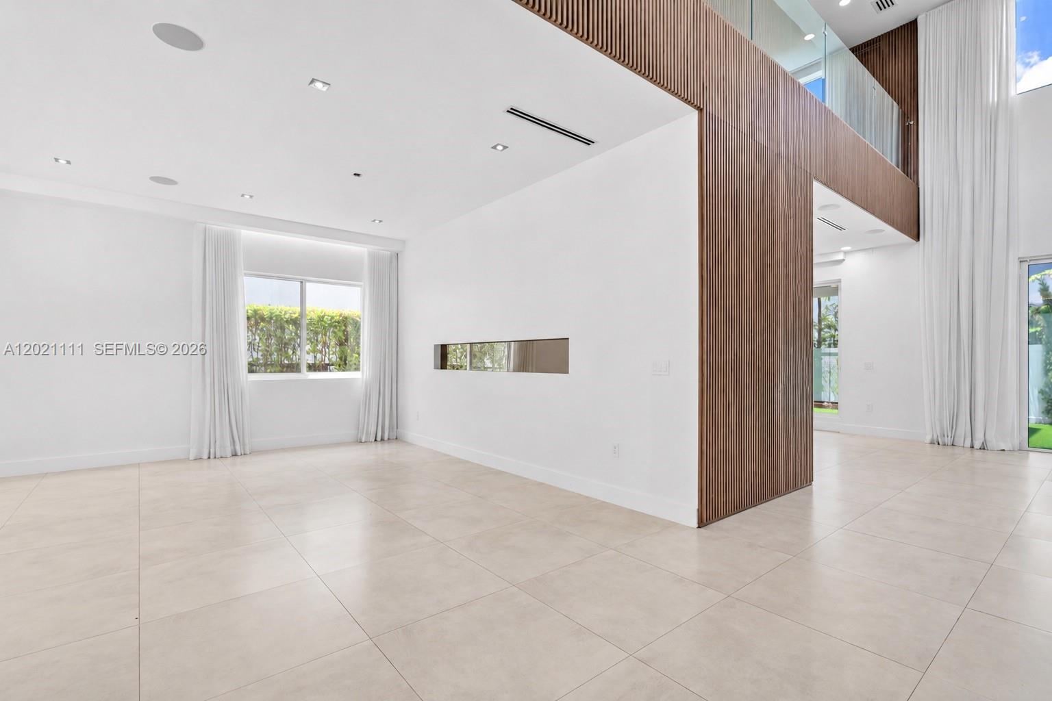 10267 NW 75th Ter, Doral FL 33178