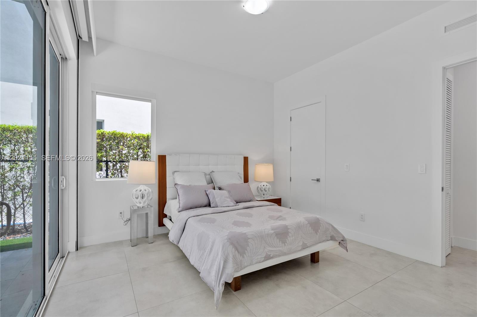 10267 NW 75th Ter, Doral FL 33178